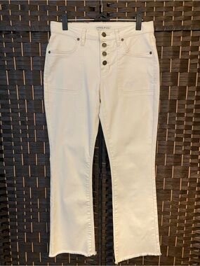 Frye & Co. Cropped Flare Mid-Rise Cream Button-Fly Jeans w/Raw Hem Size 6